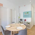 2 Bedroom Near Tram, Chr + Parking Apartman *